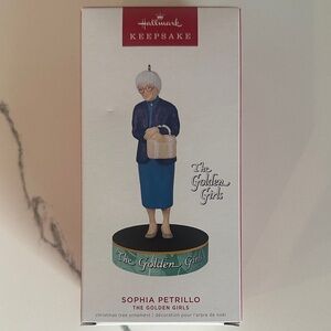 Hallmark Keepsake 2022 Magic Sound The Golden Girls Sophia Petrillo Ornament